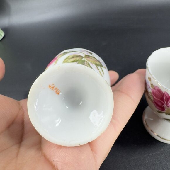 Vintage Fine Porcelain Egg Cup Holder Set 2 Gold Trim Floral Pattern Made Japan - Picture 5 of 10
